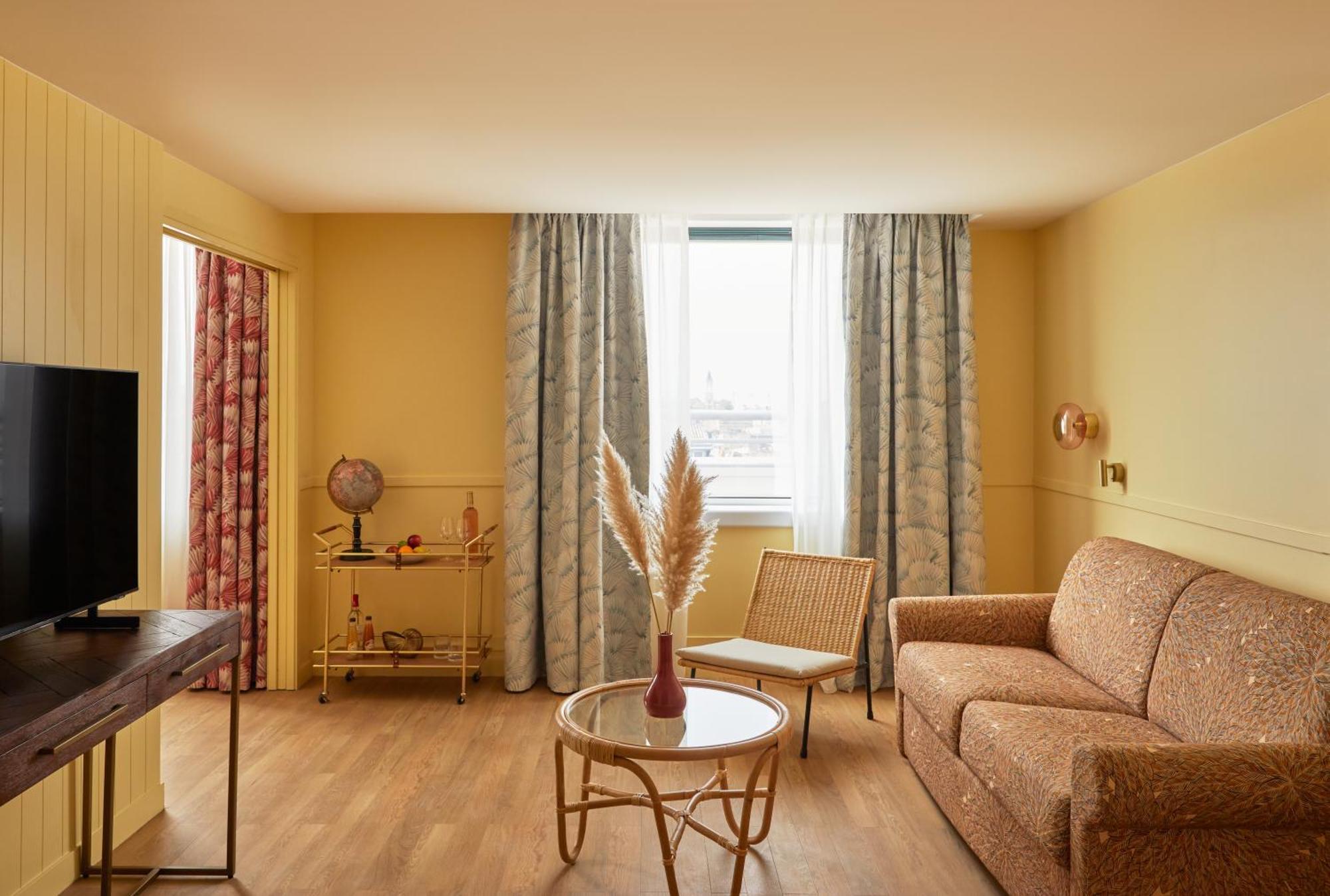 Hotel Indigo Bordeaux Centre Chartrons By Ihg Ngoại thất bức ảnh
